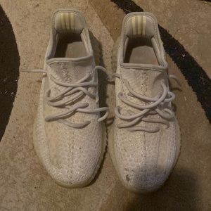 yeezy 350 boost size 9